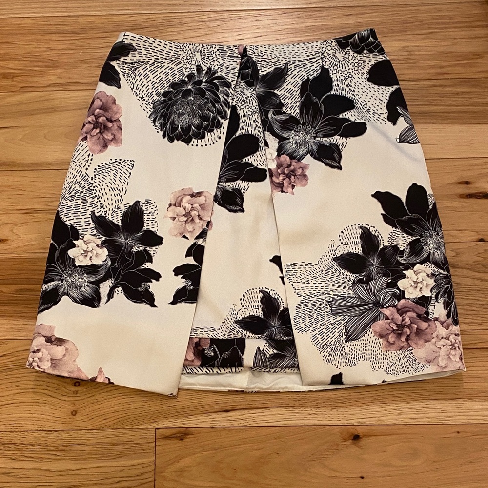 KEEPSAKE the Label Black and Cream Floral Pencil Skirt